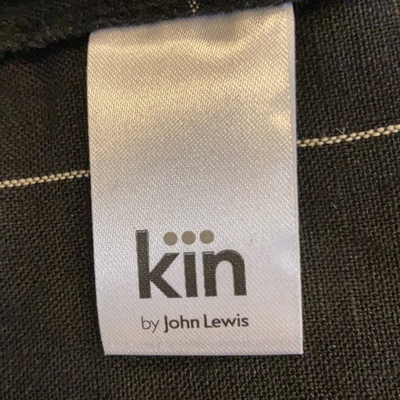 John Lewis- Kin- black button in back blouse - Picture 5 of 7
